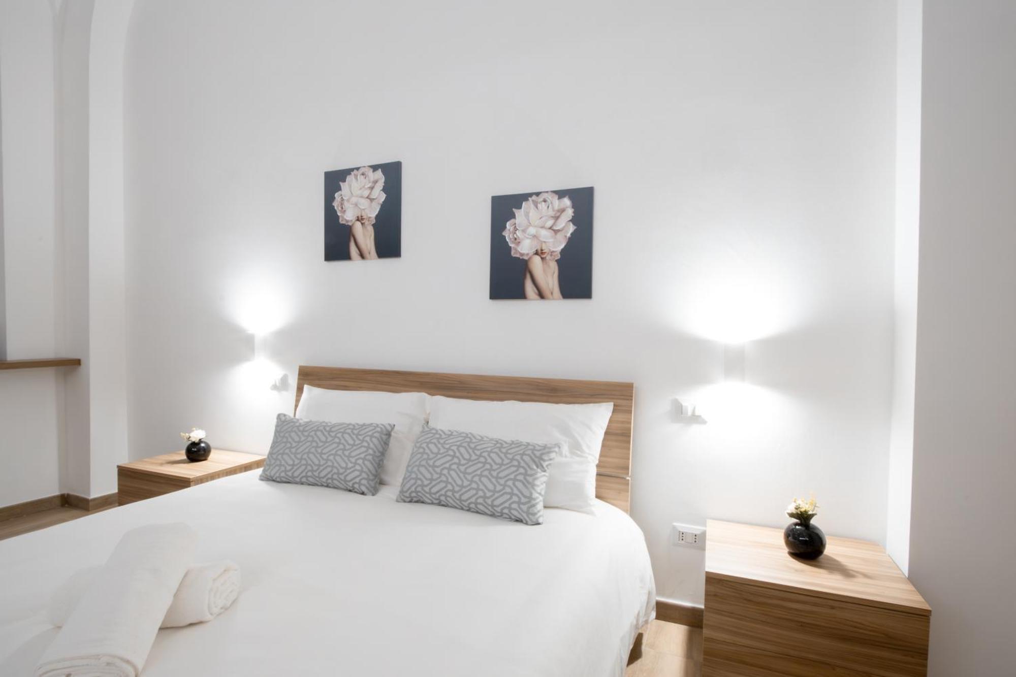 La Pigna Hotel Bari Bagian luar foto